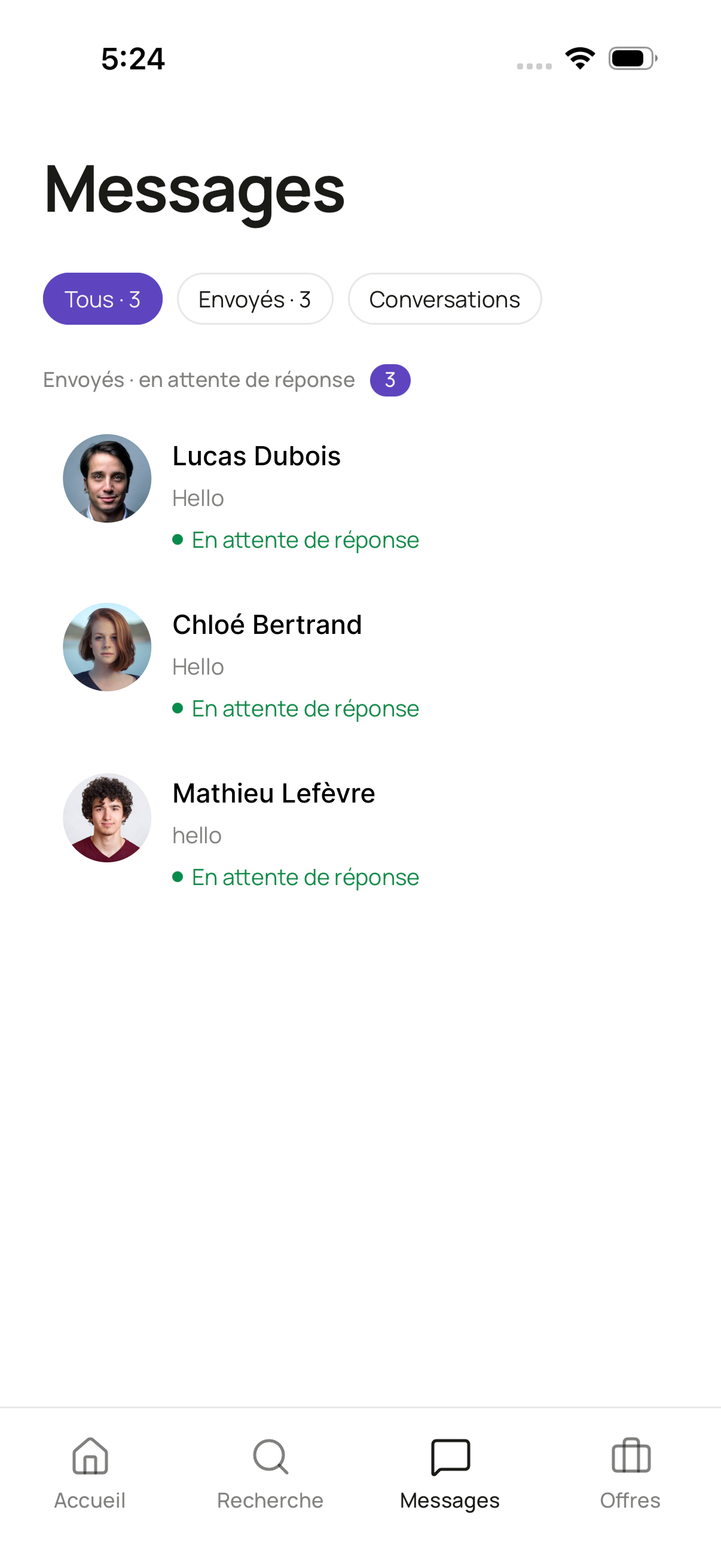 Écran Messages d’OVRIA — suivi des messages envoyés et de leur statut « En attente de réponse »